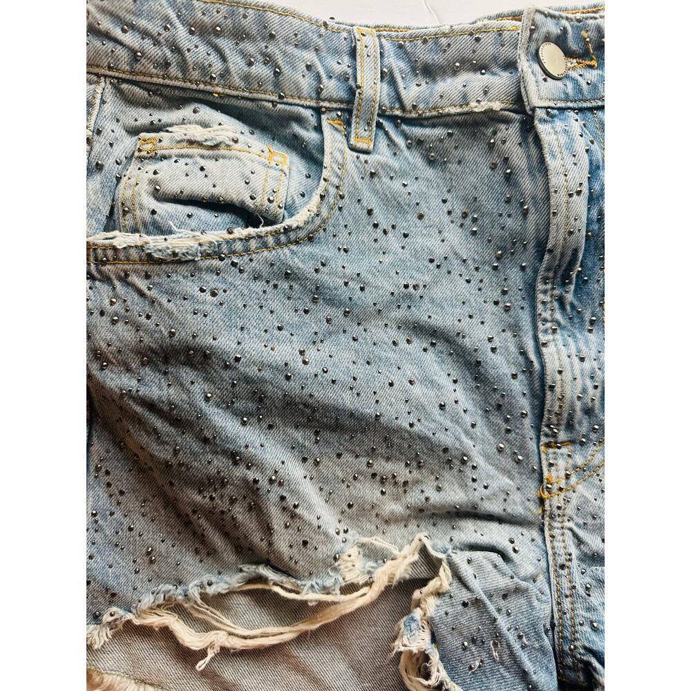 **SUMMER SALE** Zara Embellished Cut Off Shorts - Size 8 - Picture 2 of 6